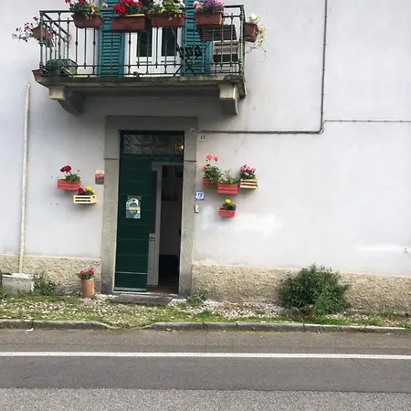 Casa Ortensia Blu Bed & Breakfast *