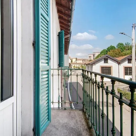 Casa Ortensia Blu * Maslianico